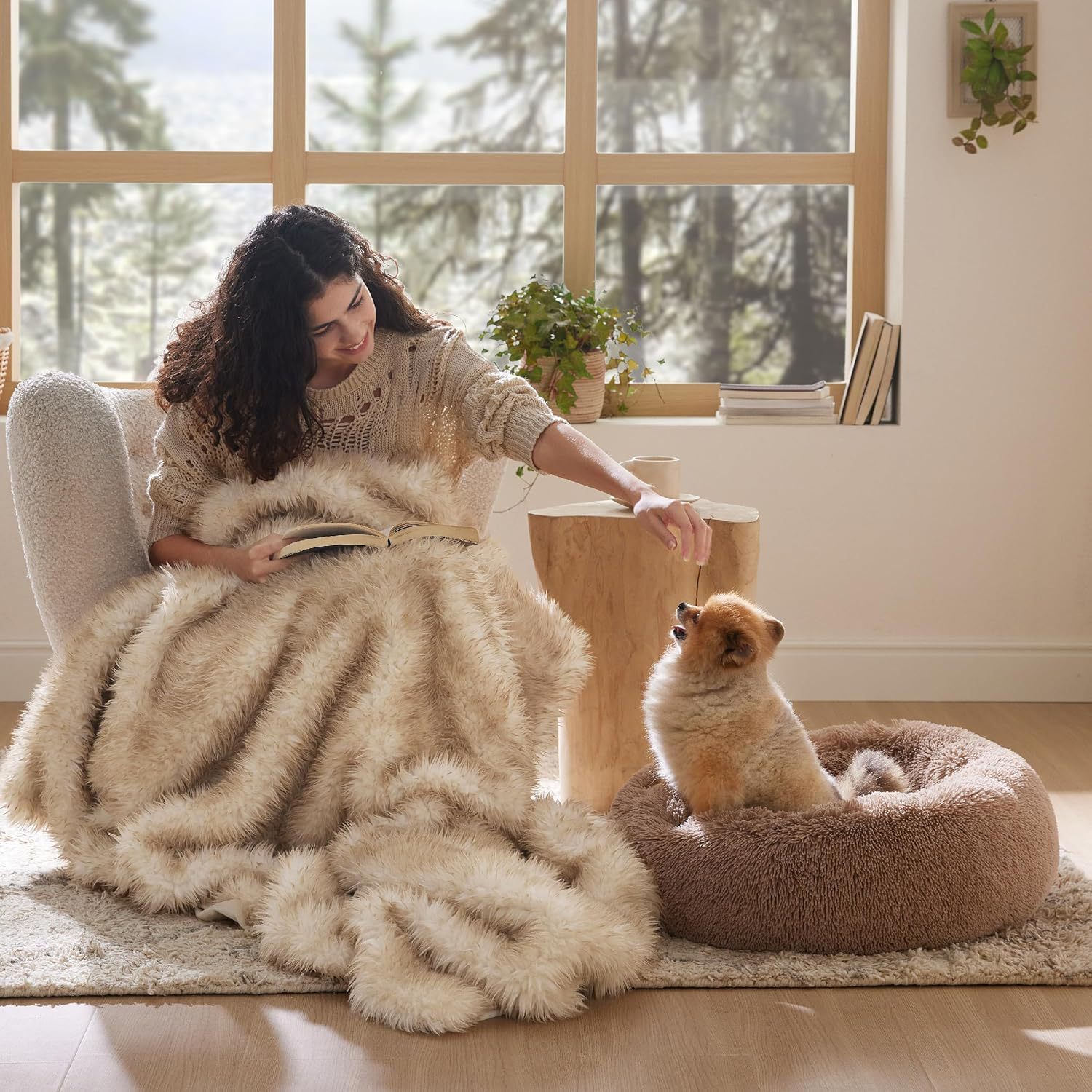 Pet Round Plush Bed Non Slip Fluffy Sleeping Cushion