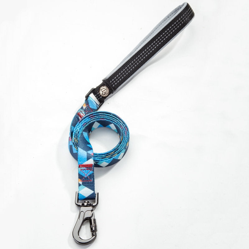 Adjustable Pet Leash For Outdoor Walking And Control